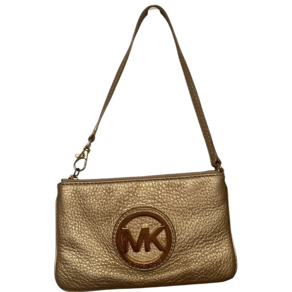 Michael Kors Peeble Leather Gold Wristlet.EUC - Picture 1 of 9